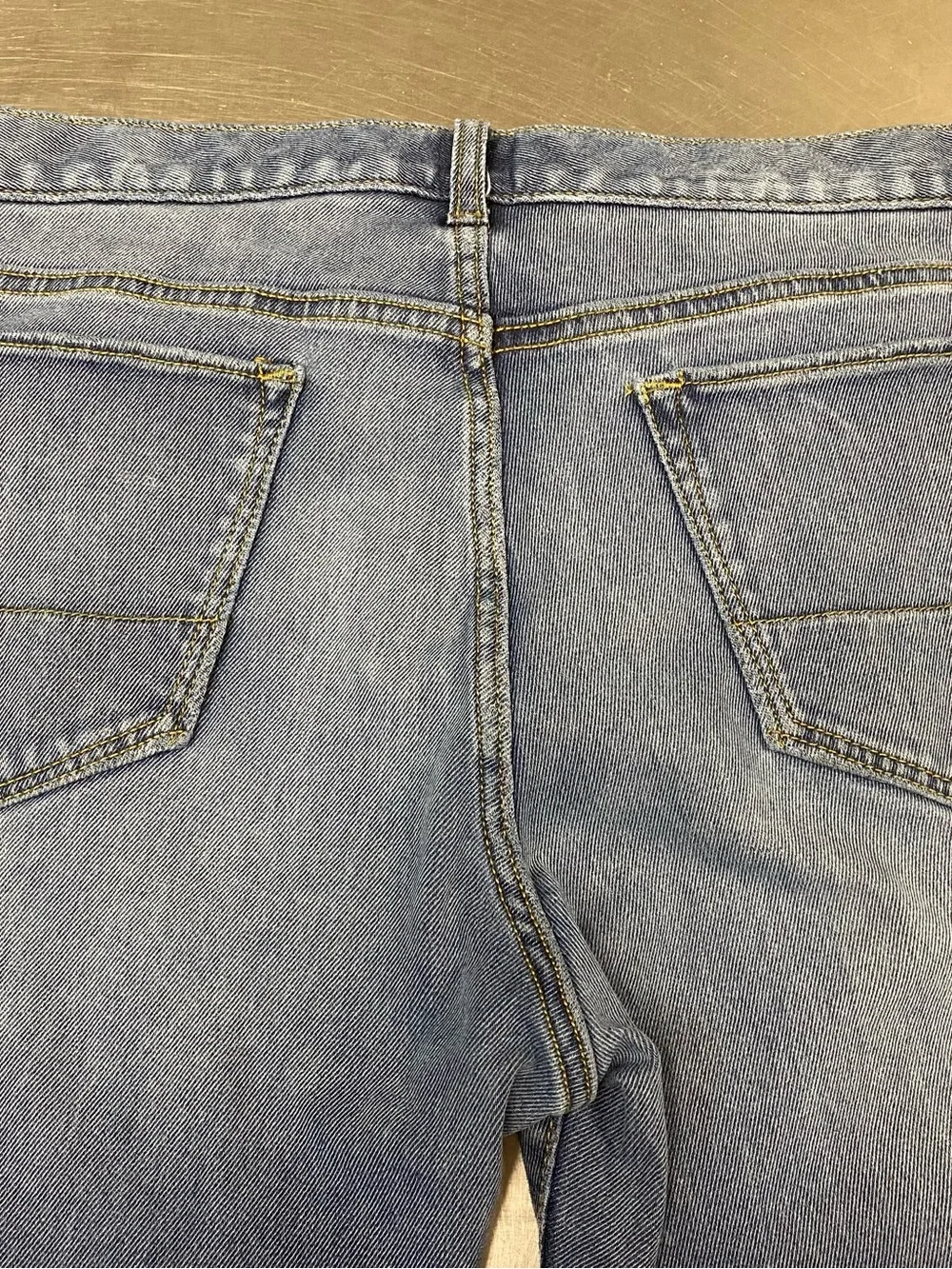 Banana Republic Men’s W34 L34 Slim Straight Jeans in Medium Blue